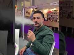 VTV یکبار مصرف ۸۰۰۰ تن سیگاره ای ۱٫۰ اوم